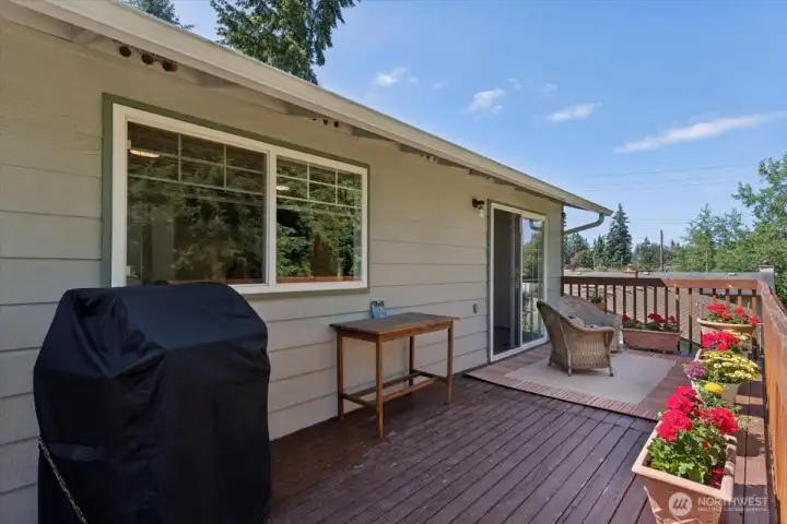 Entertainment deck with territorial views Entertainment deck with territorial views