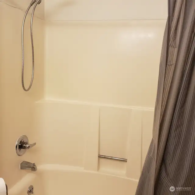 Bath Tub & Shower