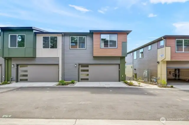 13217 NE 127th Way Unit A ~ Ready Now