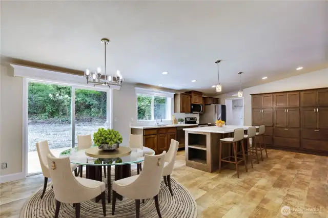 Kitchen dining area