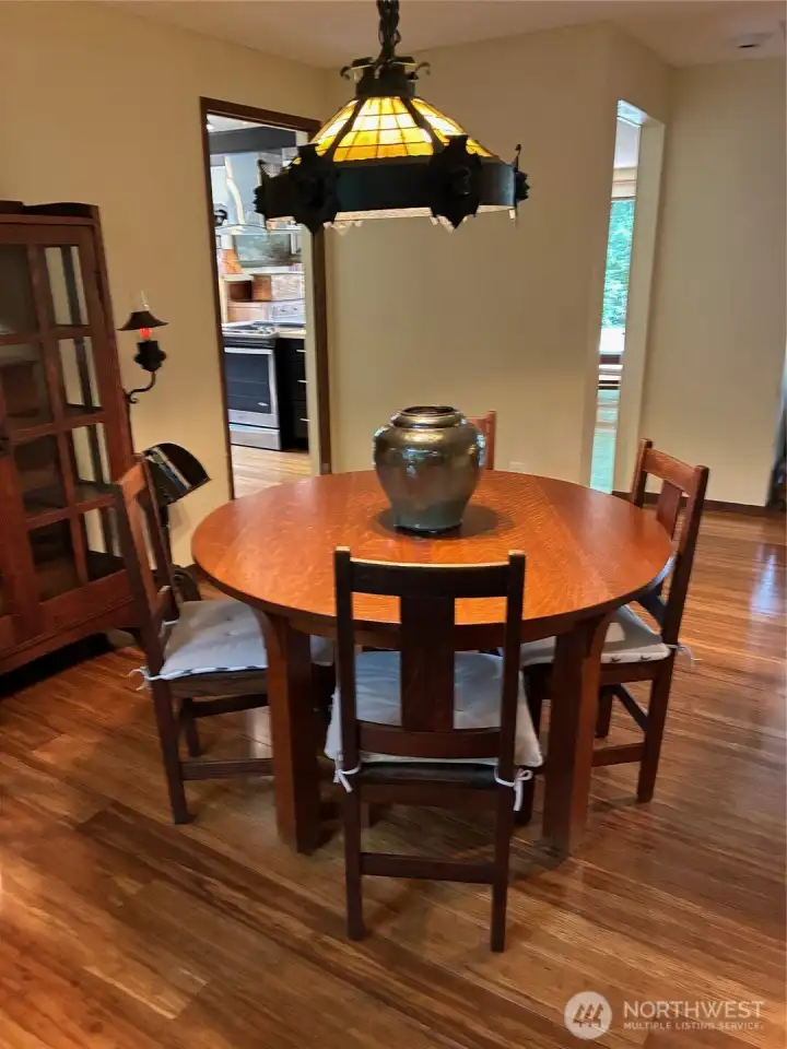 A spacious calming dining area awaits you