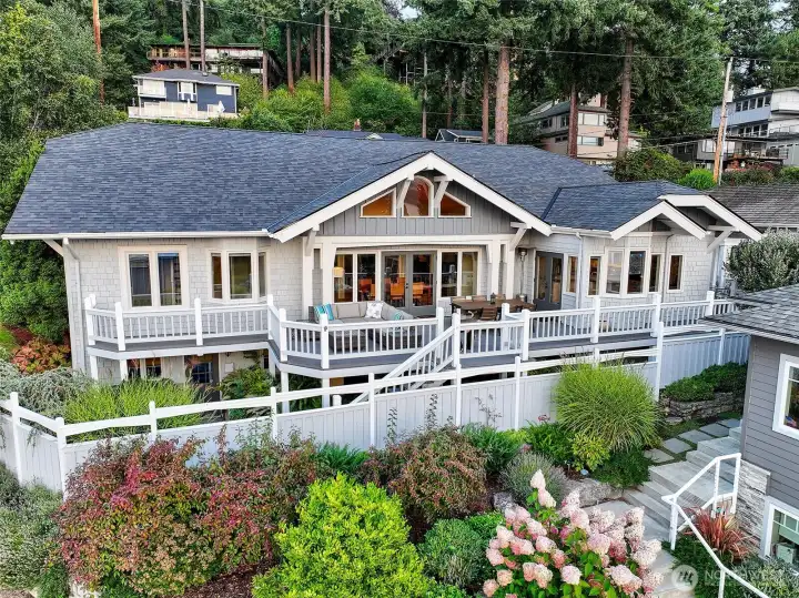Ohhh, lovely home