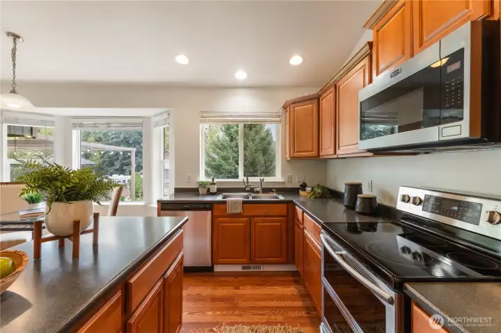 Look at all of that counter/prep space!