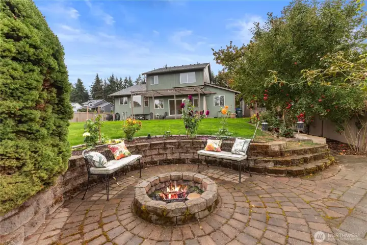 What an awesome place to gather outside!