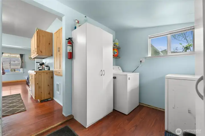 Laundry room main floor