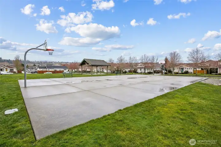 Neighborhood park within walking distance