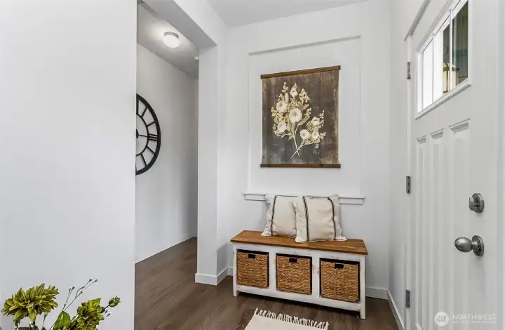 Welcome in the front hallway