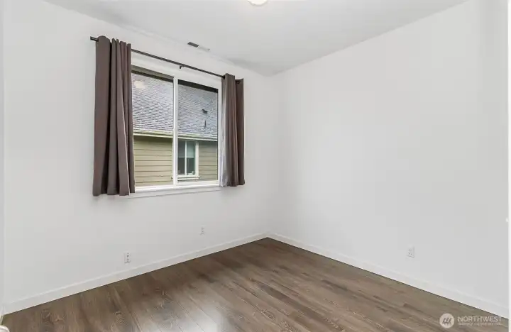 Another guest bedroom