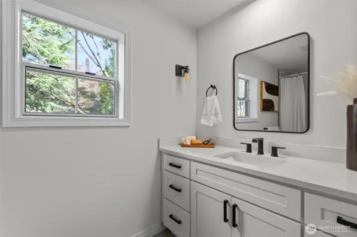 Main floor hallway bath