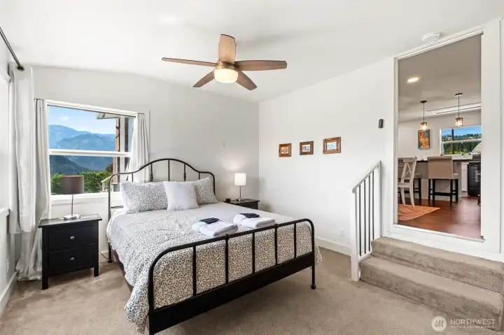 Single bedroom in addition