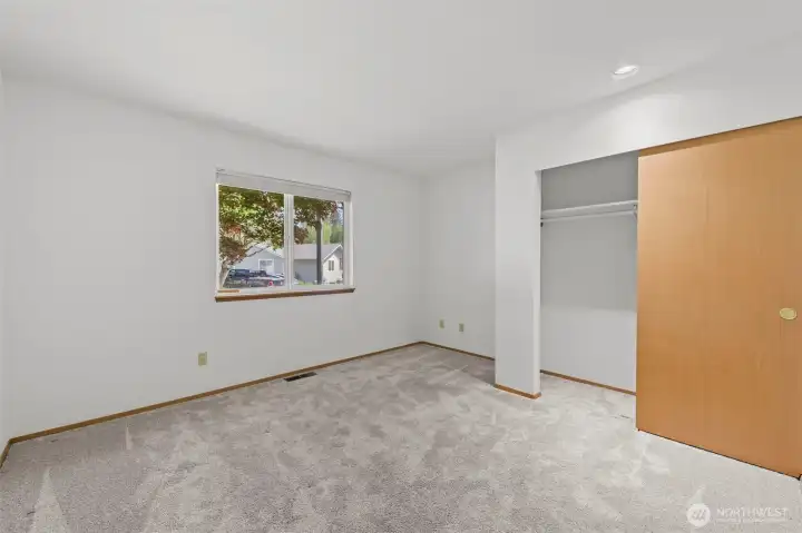 Second bedroom/office/hobby