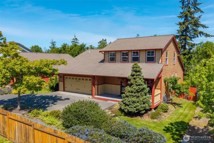 2851 SW Berwick Drive. 2851 SW Berwick Drive.
