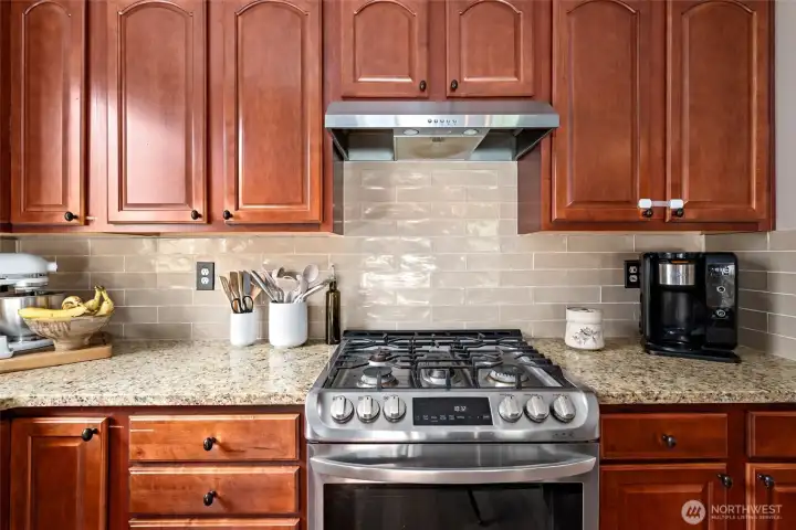Gas stove and plenty of cabinet space. Gas stove and plenty of cabinet space.
