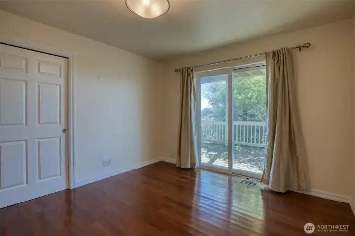 Guest bedroom 2.