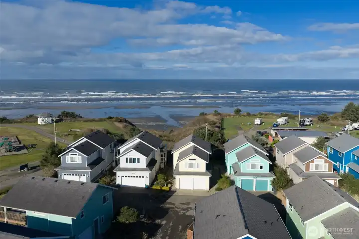 This quiet little neighborhood is perfect for a nightly rental or full time living.