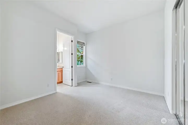 2nd primary bedroom on main floor with full en-suite bath. 2nd primary bedroom on main floor with full en-suite bath.