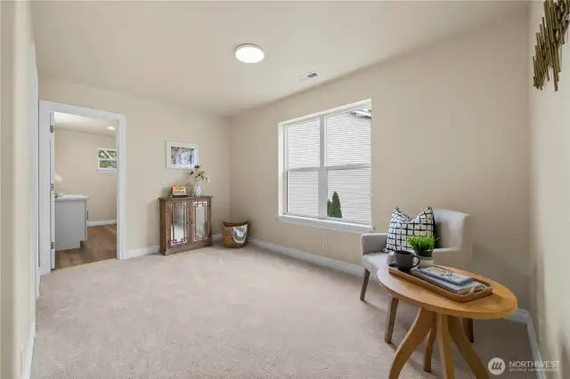 Sitting Area/Office
