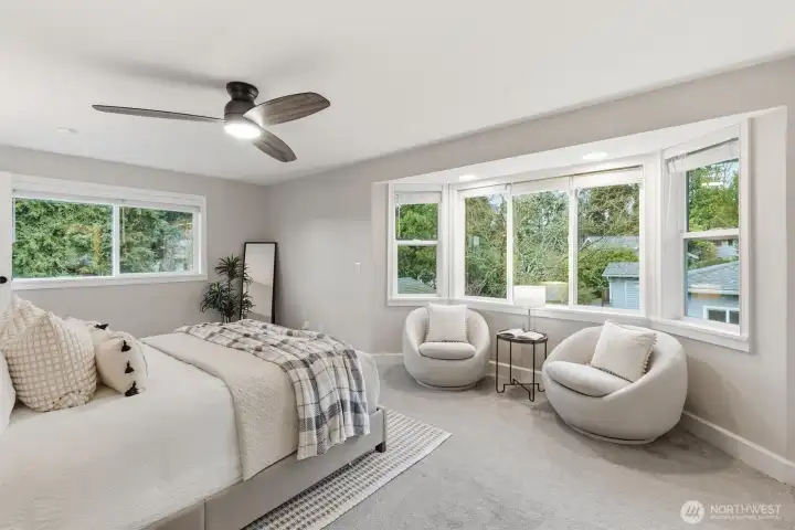 Primary Bedroom (Upper Floor)