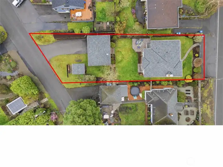 Rare street-to-street lot offering flexibility and convenience