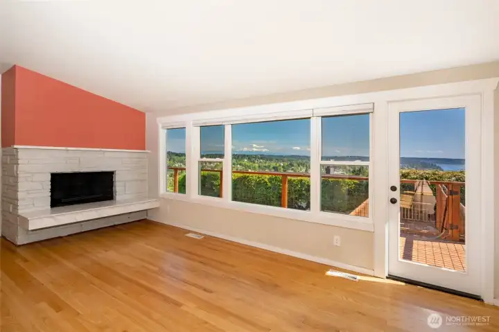 On clear days the mountain and sound come straight through these windows. On clear days the mountain and sound come straight through these windows.