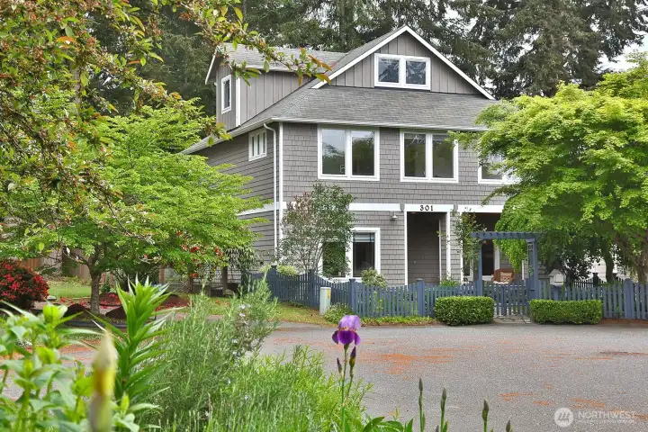 Price Reduction to $899,000! Price Reduction to $899,000!