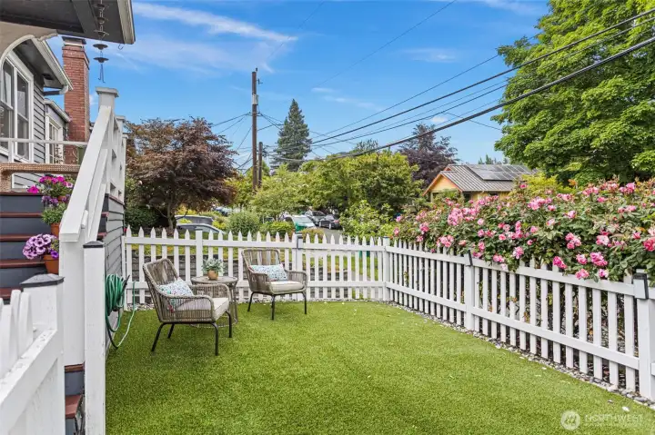 Walk to nearby parks, restaurants, and coffee shops, or simply relax, play, and dine in the comfort of this delightful outdoor space.