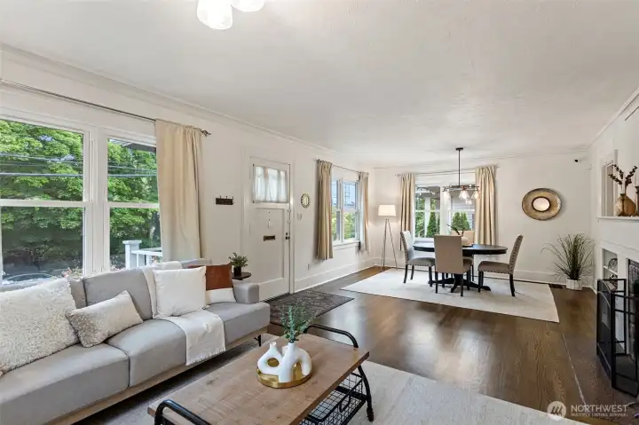 Lots of space to entertain, relax in the sunny corners or think hot drinks around the fire on a cold night!