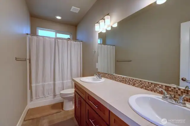 Full Bath-Up