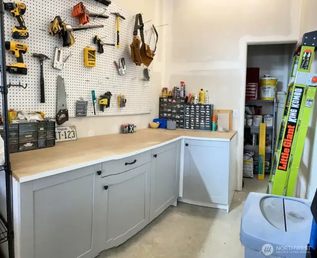 Workshop Garage