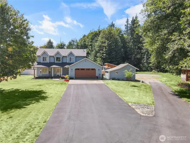 Convenient double driveway gives plenty of parking options