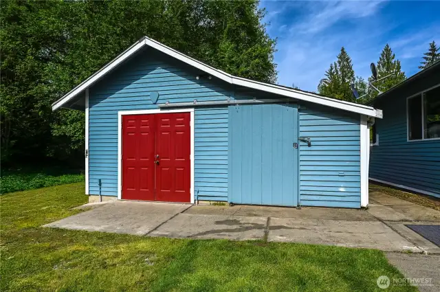 Part pump house, part garden shed.