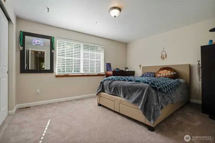 Upstairs Bedroom #2