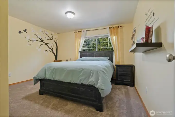 Upstairs Bedroom #2