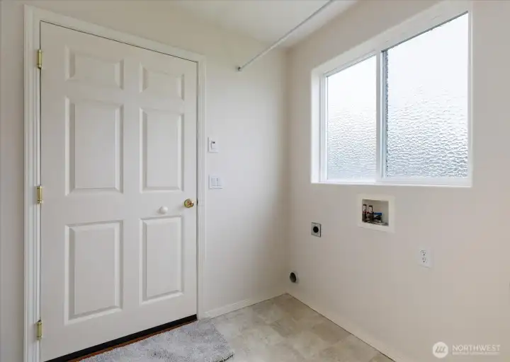 Laundry room (sink on the other side)