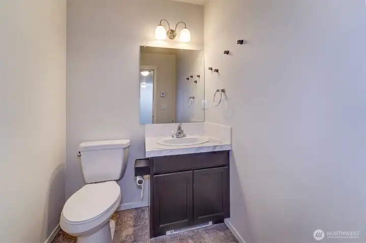 1/2 Bath