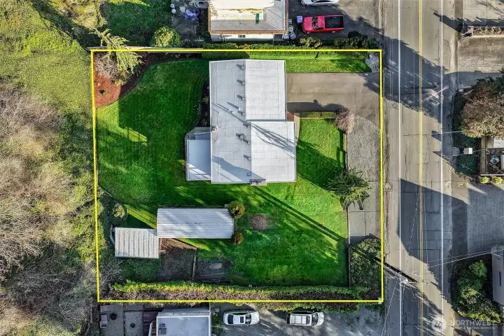 Yellow lines are approximate property bounderies