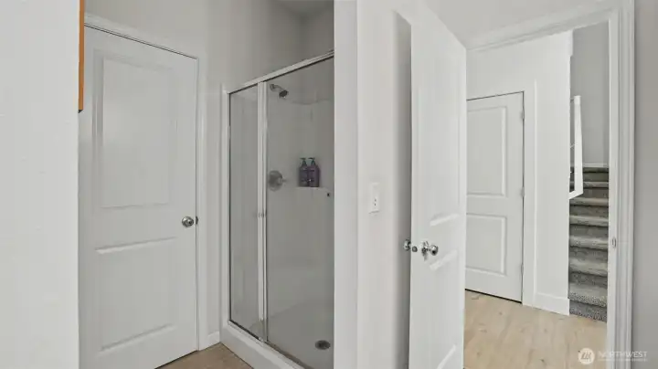 Downstairs bathroom with shower.