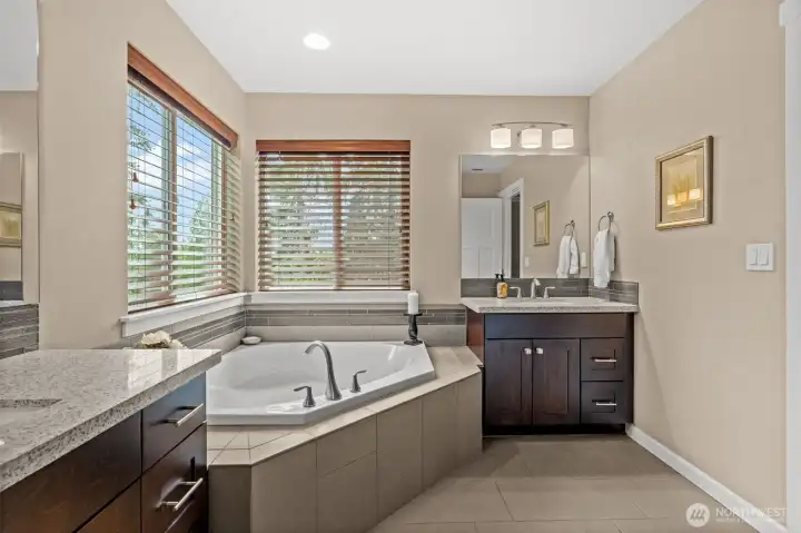 SEPARATE vanities: relationship saver!