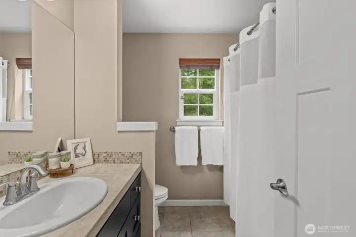 Upstairs Hall Full Bath