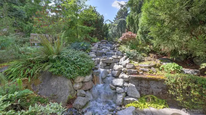Additional garden patio areas. Additional garden patio areas.