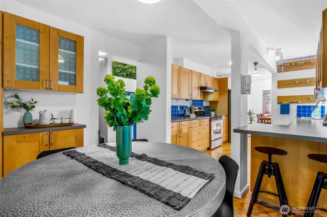 Kitchen W/Eating Space