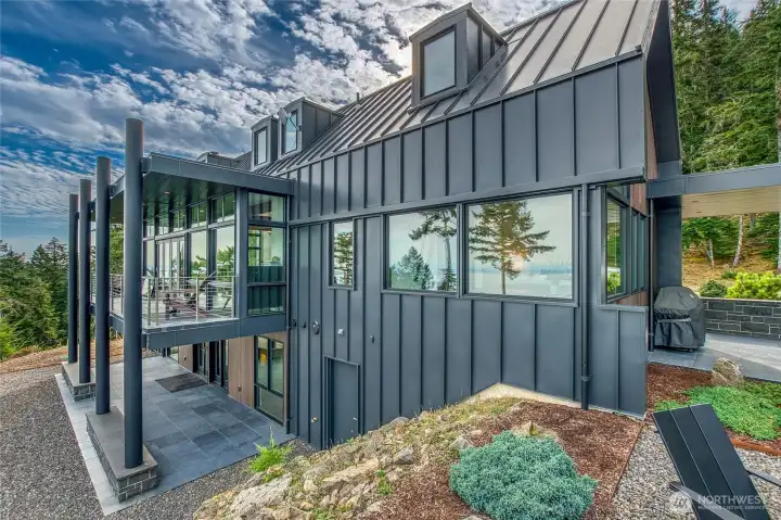 "Form and function should be one..." - Frank Lloyd Wright