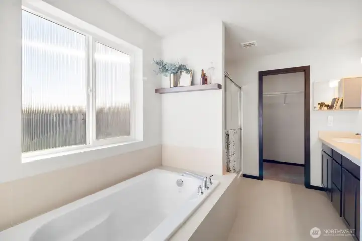 5 piece primary bath