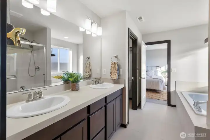 5 piece primary bath