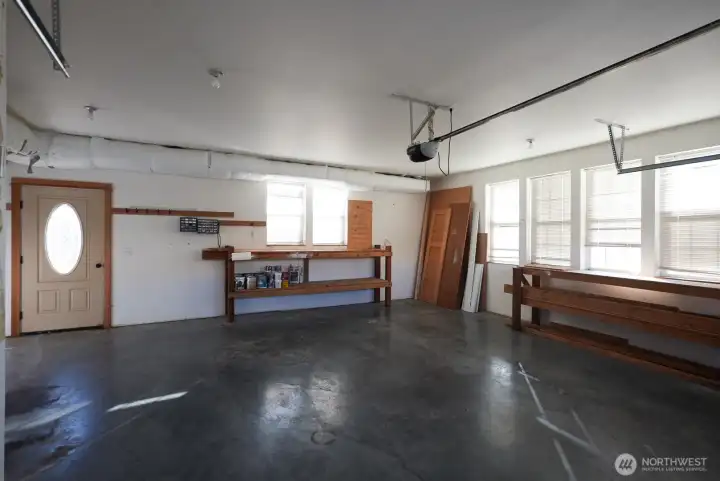 Attached 2 car garage