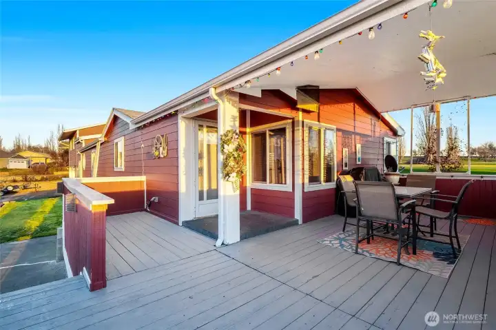 Covered front entry offers a warm, inviting welcome.