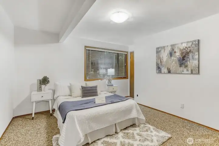 Spacious 1 Bedroom - Upper Unit