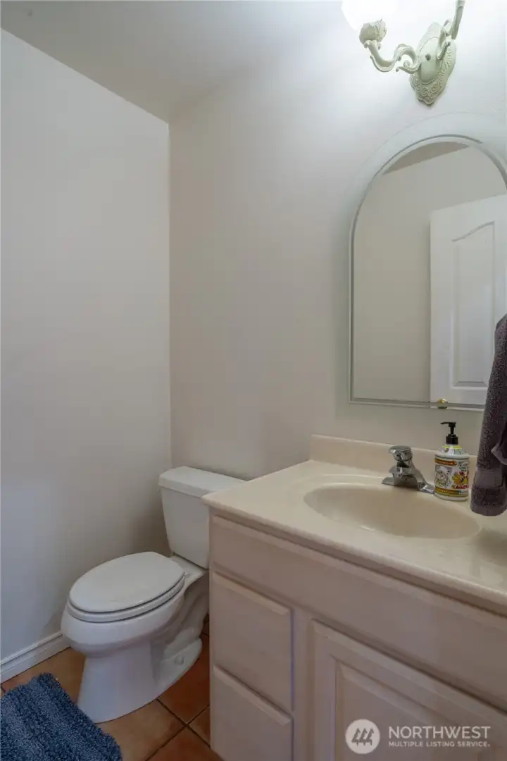main level 1/2 bath