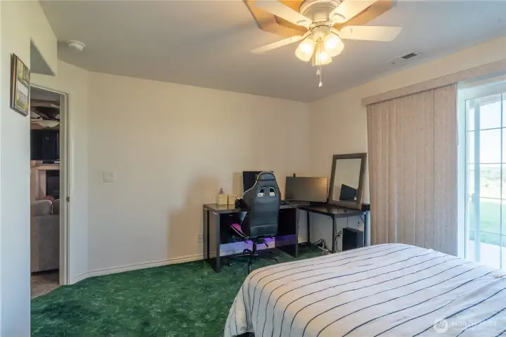 lower bedroom (1 of 3)