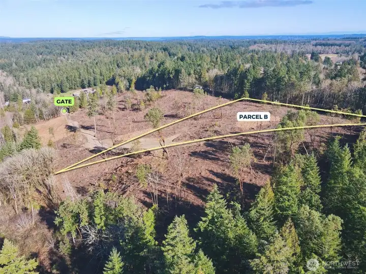 Overhead view with approximate boundaries in yellow.
